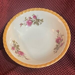 Yamatsu Lusterware Bowl Flower Print With Iridescent Gold Trim